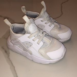 Nike Huarache Run White EUC
